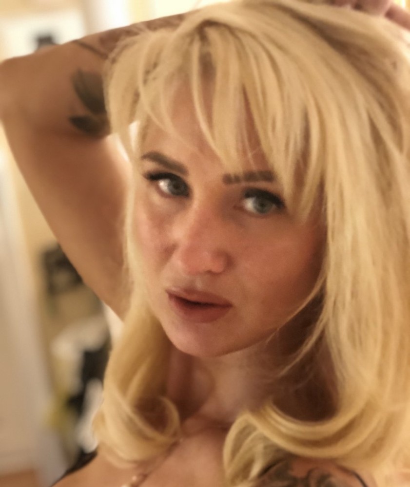 Индивидуалка Карина фото № 2 в городе Конаково